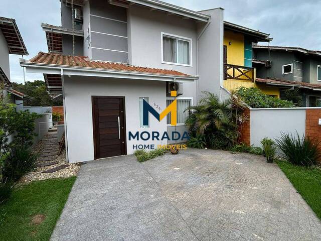 Casa para Venda em Joinville - 2