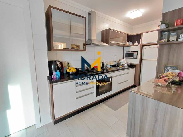 Apartamento para Venda em Joinville - 5